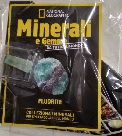 Minerali e Gemme da tutto il mondo - Fluorite - 6° uscita +